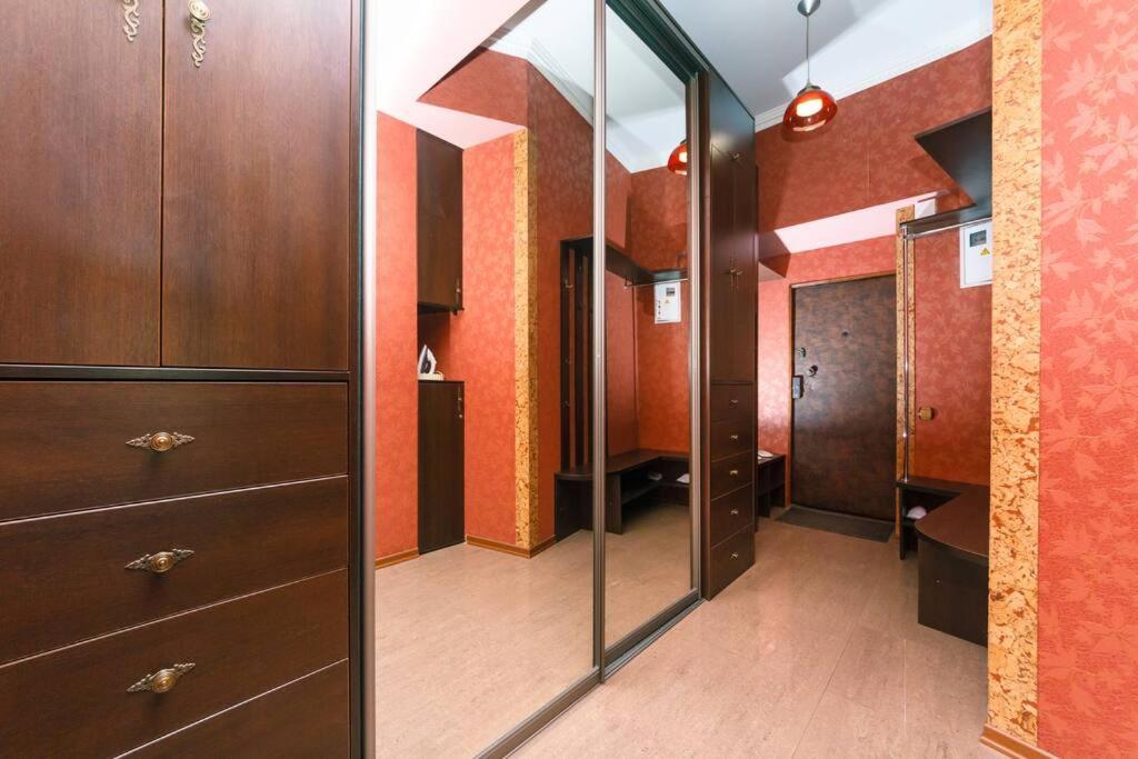 Apartment With View On Inpedendence Square Khreshchatyk Киев Экстерьер фото