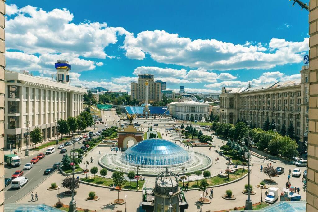 Apartment With View On Inpedendence Square Khreshchatyk Киев Экстерьер фото